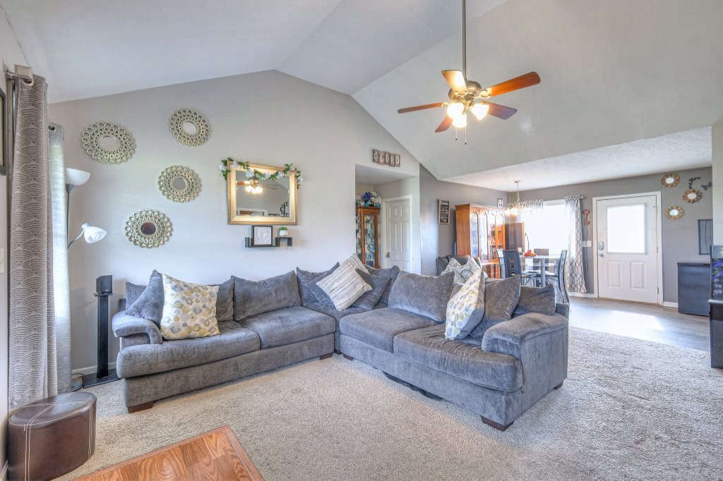 216 Deer Point Road Unionville, TN 37180 - Photo 2 of 36 Gallery Image 2