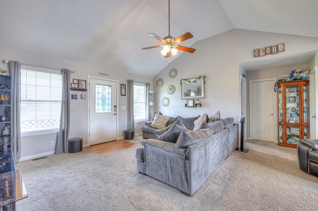 216 Deer Point Road Unionville, TN 37180 - Photo 3 of 36 Gallery Image 3