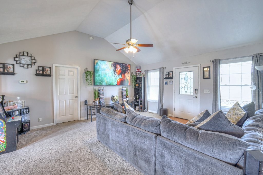 216 Deer Point Road Unionville, TN 37180 - Photo 5 of 36 Gallery Image 5