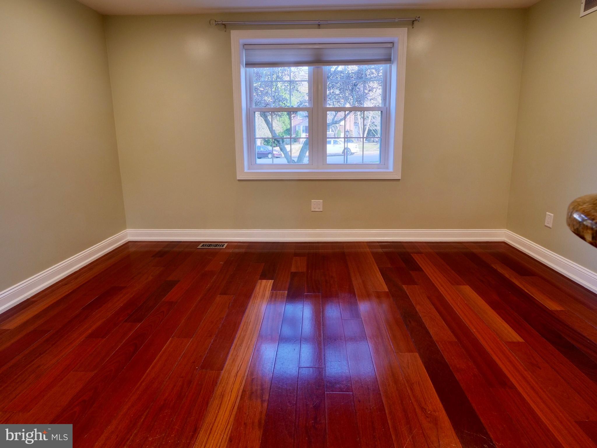 228 Gibbons Road Springfield, PA 19064 - Photo 11 of 36