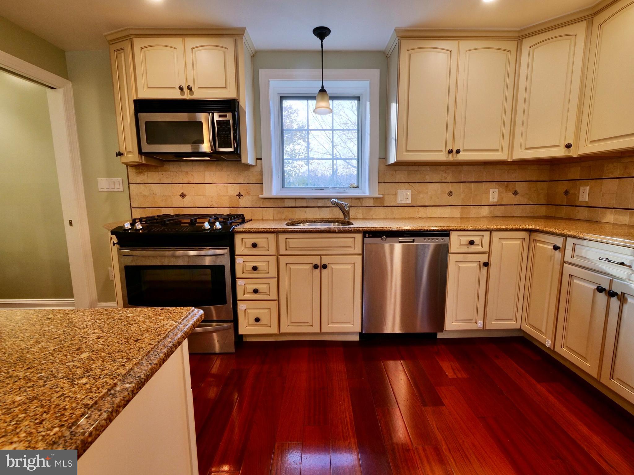 228 Gibbons Road Springfield, PA 19064 - Photo 13 of 36 Kitchen