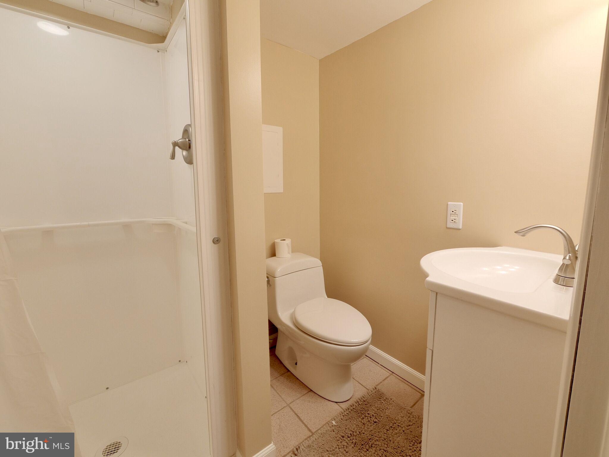 228 Gibbons Road Springfield, PA 19064 - Photo 30 of 36 Lower Bath