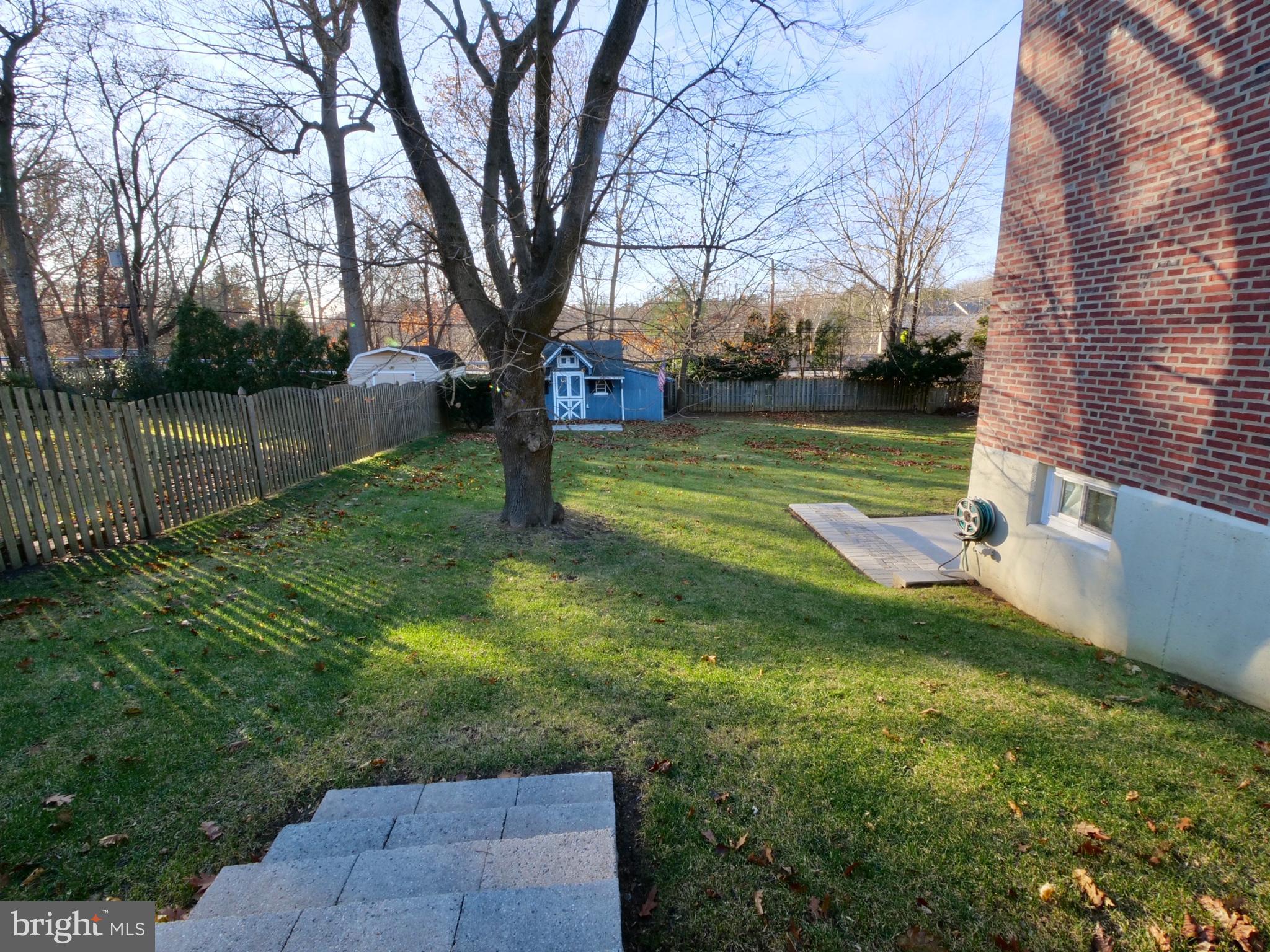 228 Gibbons Road Springfield, PA 19064 - Photo 32 of 36 Side Yard