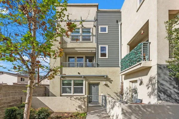$648,000 | 328 Antoni Glen, Unit 1006, Escondido, CA 92025