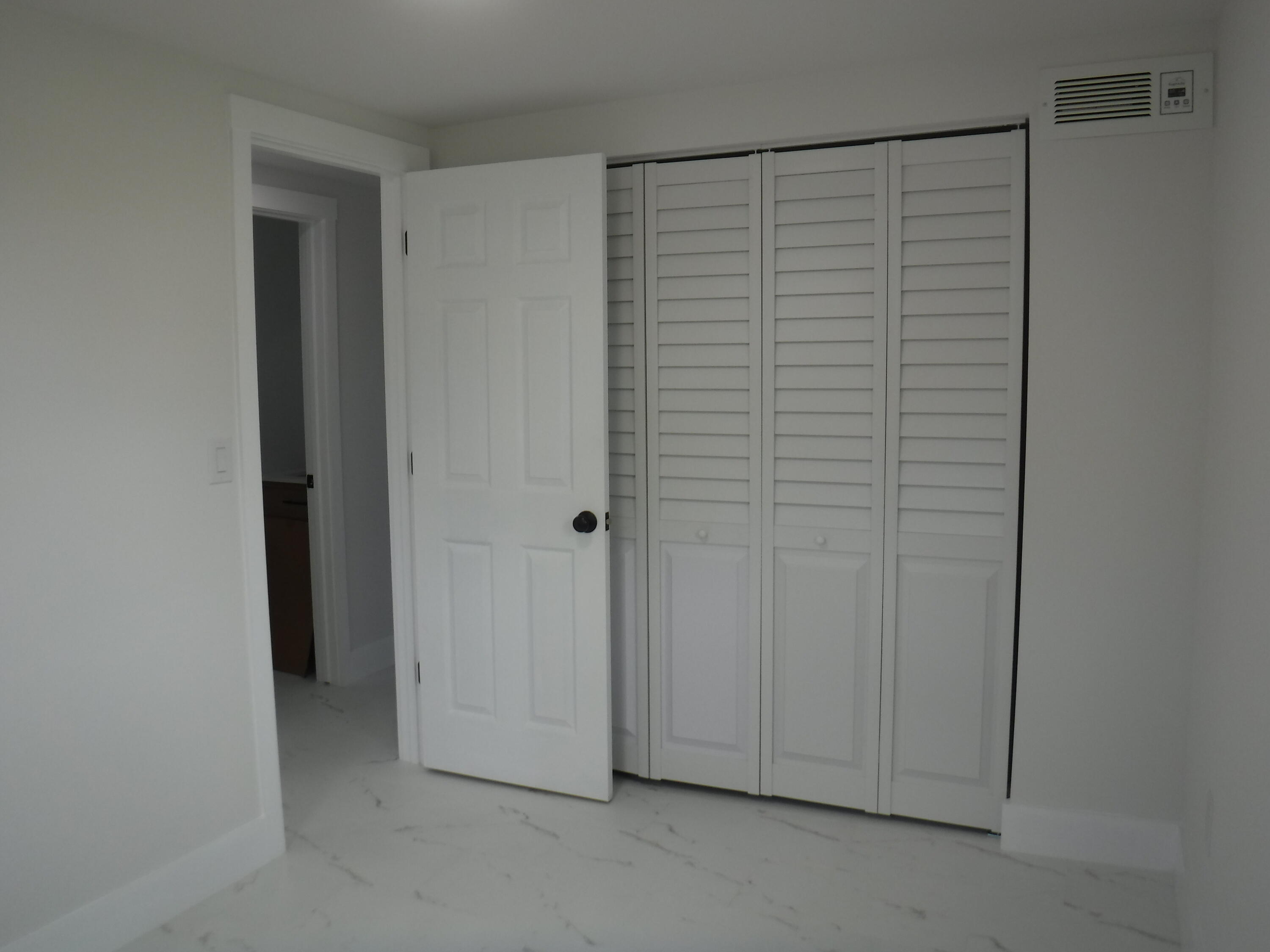 1280 Sunset Road West Palm Beach, FL 33406 - Photo 8 of 24 a view of a room