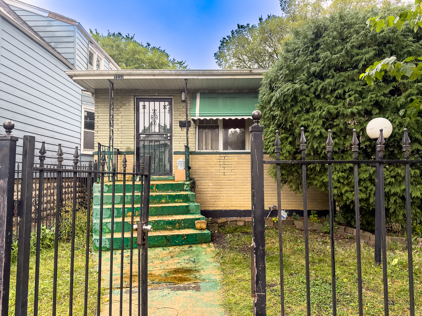 7331 South Carpenter Street Chicago, IL 60621 - Photo 1 of 1 Gallery Image 1