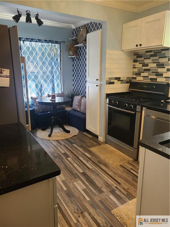 12 6th Street Edison, NJ 08837 - Photo 25 of 43 Gallery Image 25
