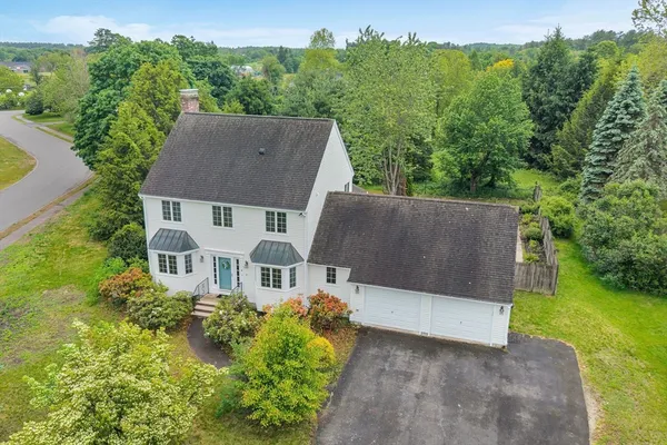 $950,000 | 4 Meadow Drive, Littleton, MA 01460
