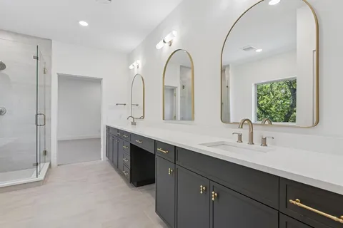 $425,000 | 428 Waterscape Drive, Unit 1340, Hickory Creek, TX 75065
