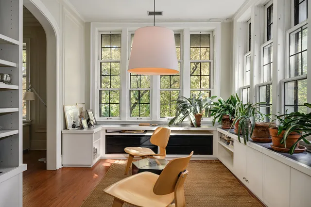 $850,000 | 4224 North Hazel Street, Unit 3, Chicago, IL 60613