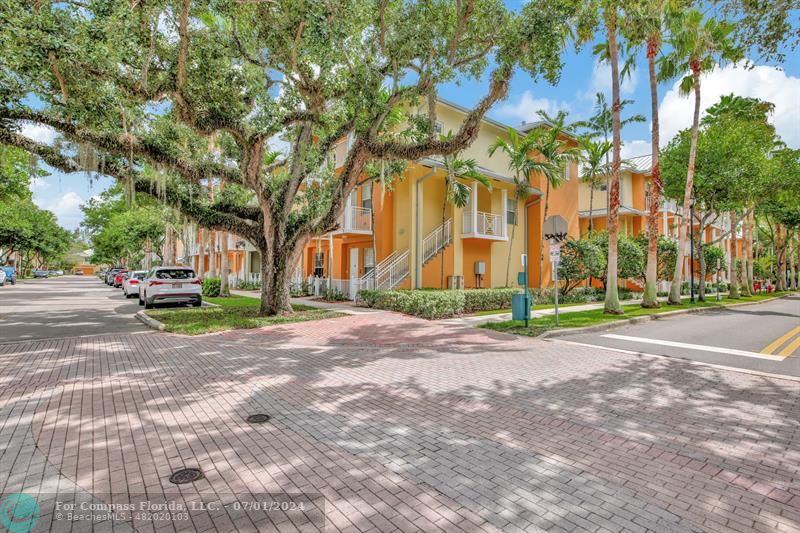 343 Olssen Ave Unit 343  