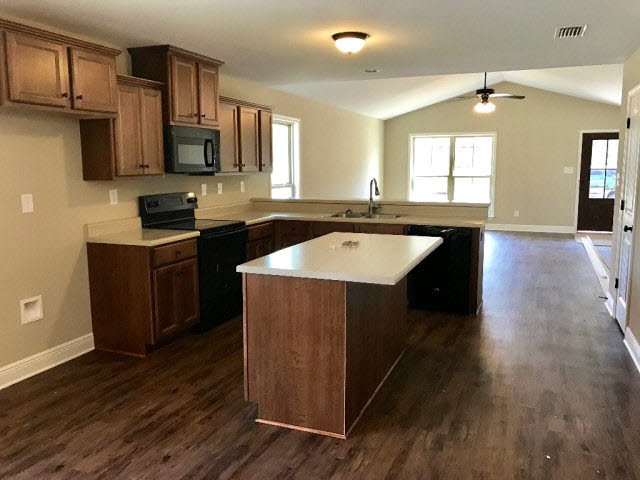 1353 Majesty Loop Foley, AL 36535 - Photo 2 of 6