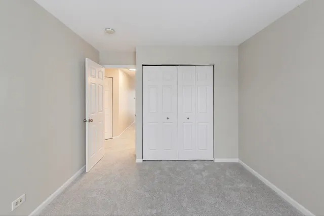 $245,000 | 249 Lynn Drive, Unit 6, Palatine, IL 60067