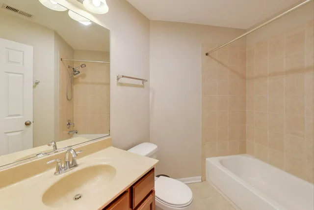 $245,000 | 249 Lynn Drive, Unit 6, Palatine, IL 60067