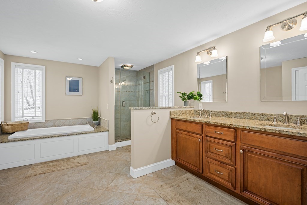 246 Stearns Road Marlborough, MA 01752 - Photo 17 of 38 Gallery Image 17