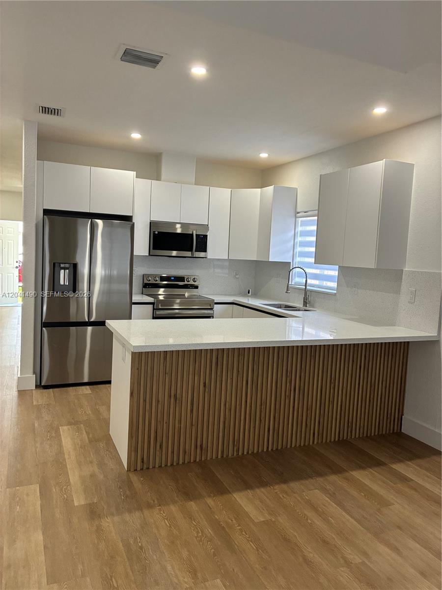 211 Southwest 15th Terrace Homestead, FL 33030 - Photo 2 of 7