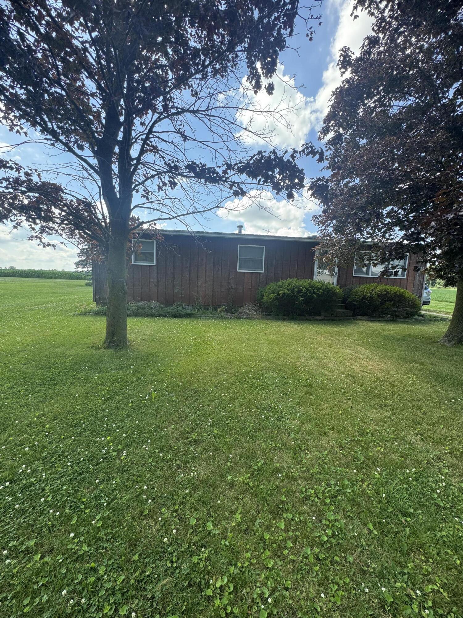 1247 North Steel Road Merrill, MI 48637 - Photo 4 of 40 IMG_4473