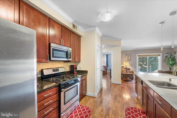 $415,000 | 6301 Edsall Road, Unit 112, Alexandria, VA 22312