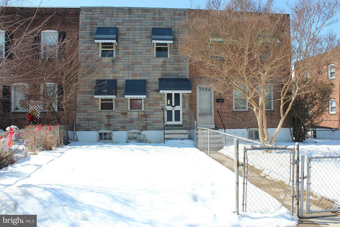 Exterior (Front)