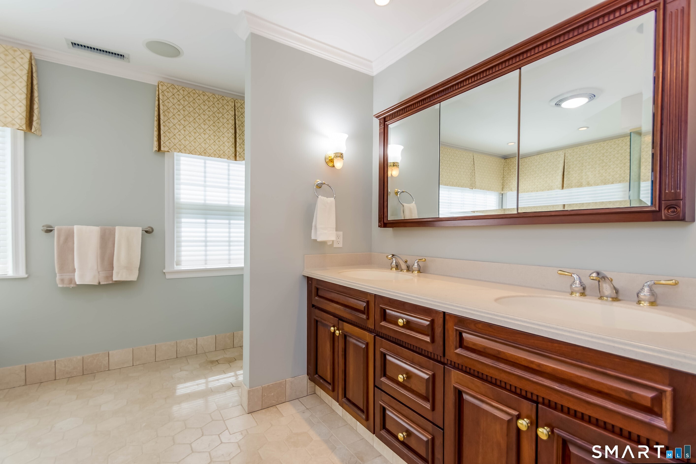 274 Valley View Road Fairfield, CT 06824 - Photo 26 of 36