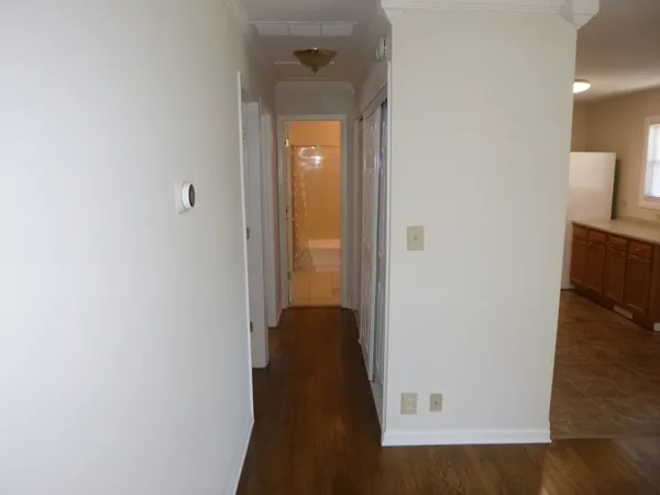 $269,900 | 30 Aspen Lane, Carpentersville, IL 60110