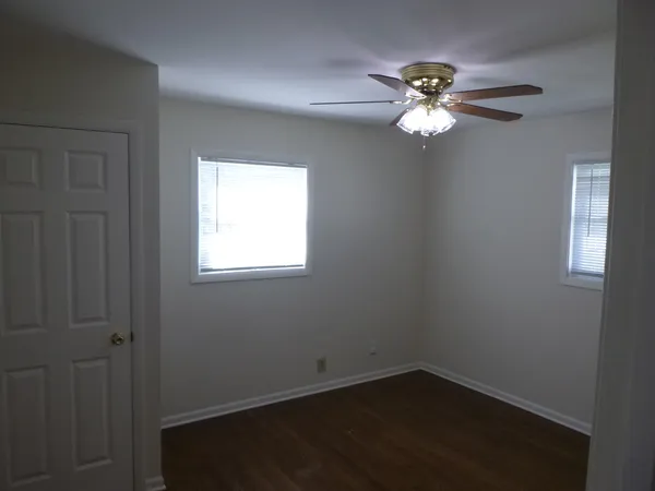 $269,900 | 30 Aspen Lane, Carpentersville, IL 60110