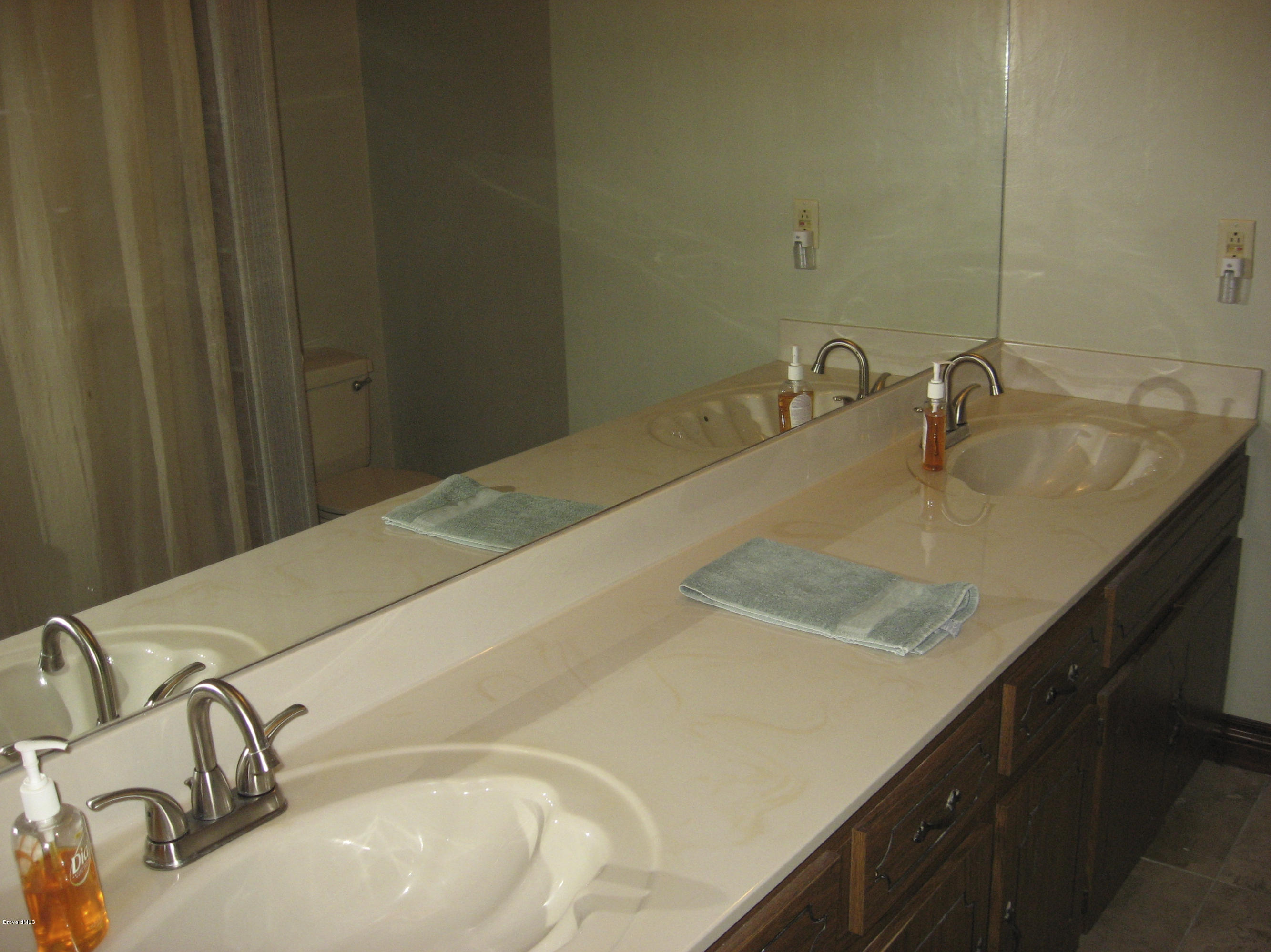 404 Hurst Road Northeast Palm Bay, FL 32907 - Photo 14 of 18 IMG_1654