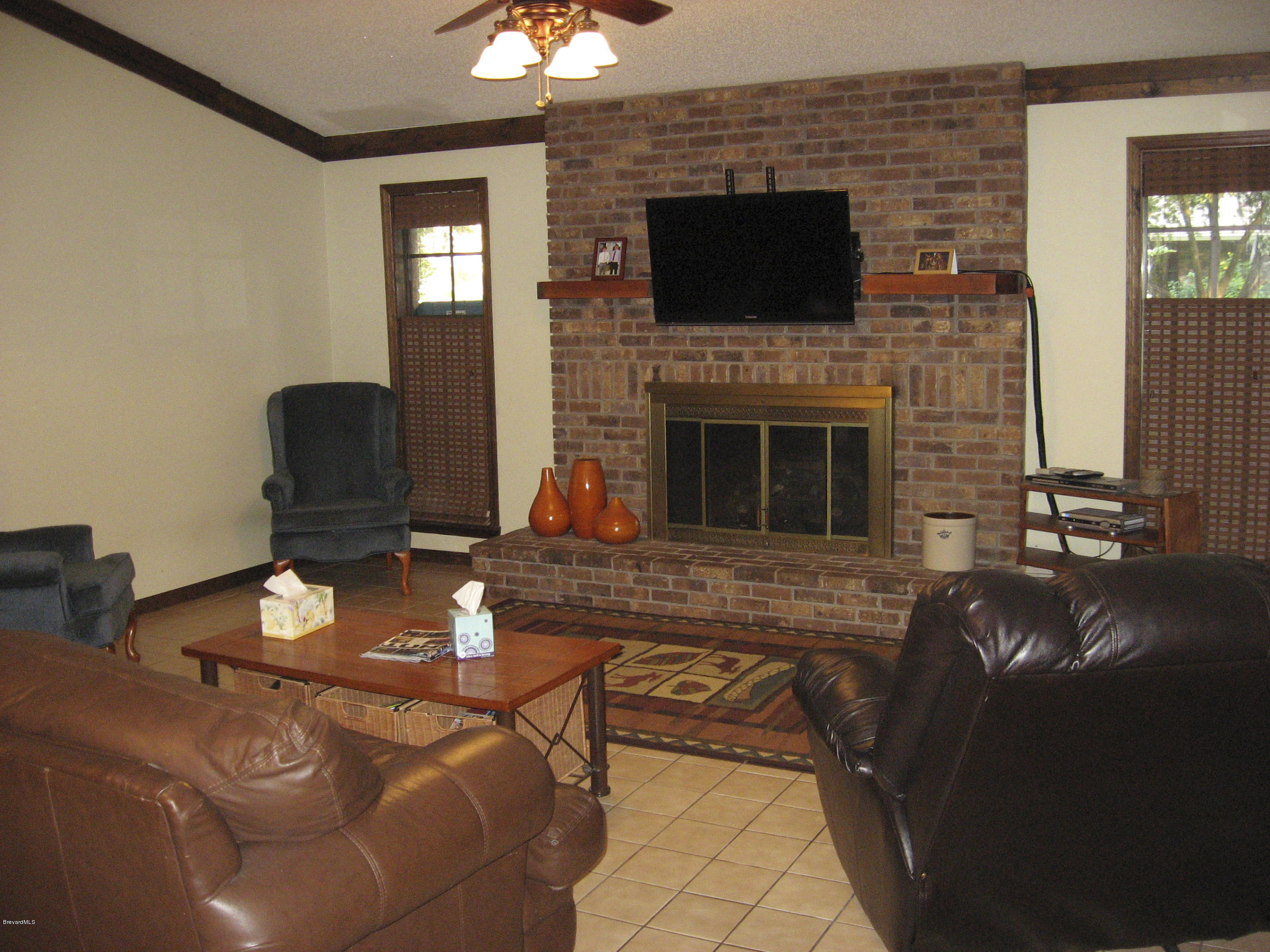 404 Hurst Road Northeast Palm Bay, FL 32907 - Photo 4 of 18 IMG_1651