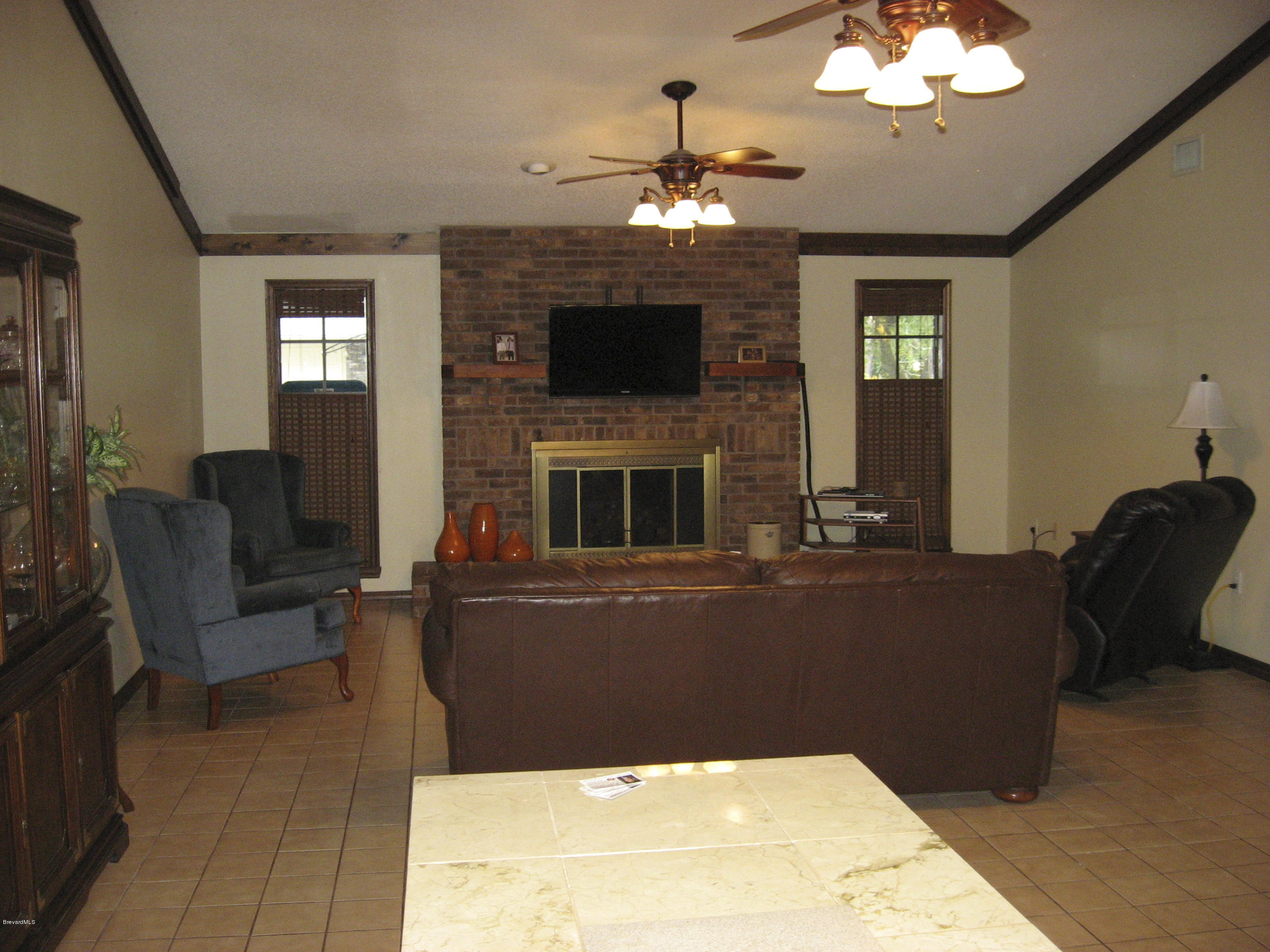 404 Hurst Road Northeast Palm Bay, FL 32907 - Photo 7 of 18 IMG_1658