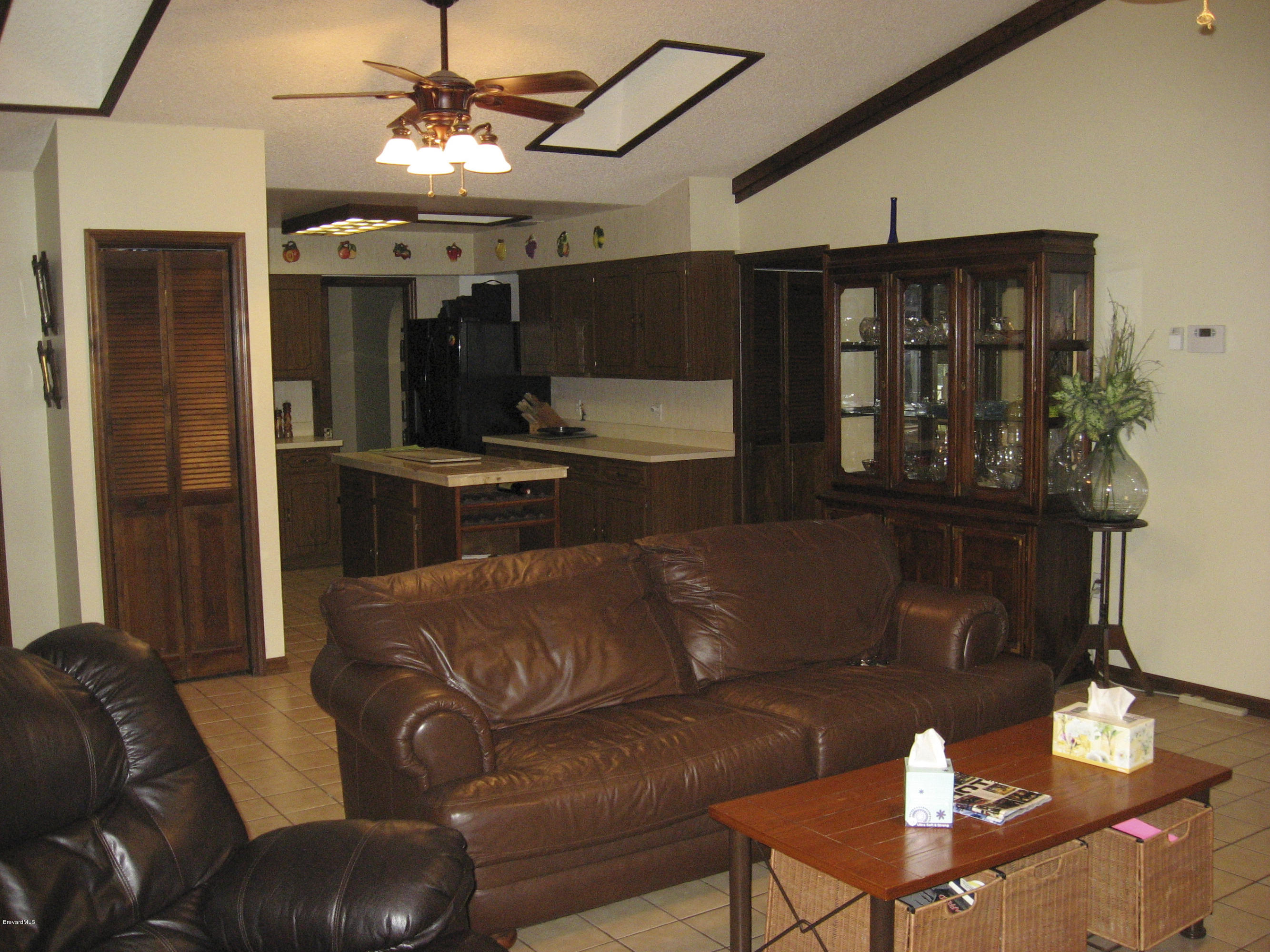 404 Hurst Road Northeast Palm Bay, FL 32907 - Photo 8 of 18 IMG_1657