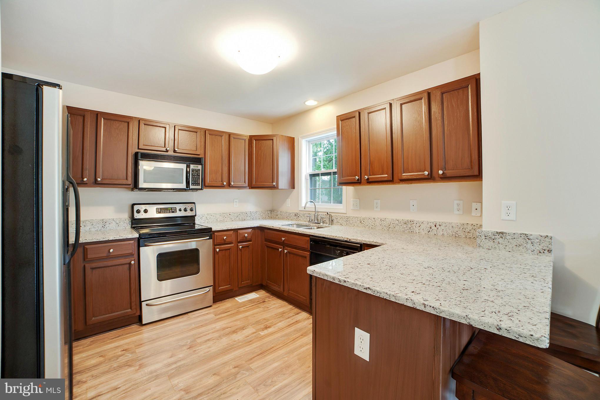 227 Bar Harbor Road Pasadena, MD 21122 - Photo 8 of 30 Completely Updated Kitchen w/ Granite