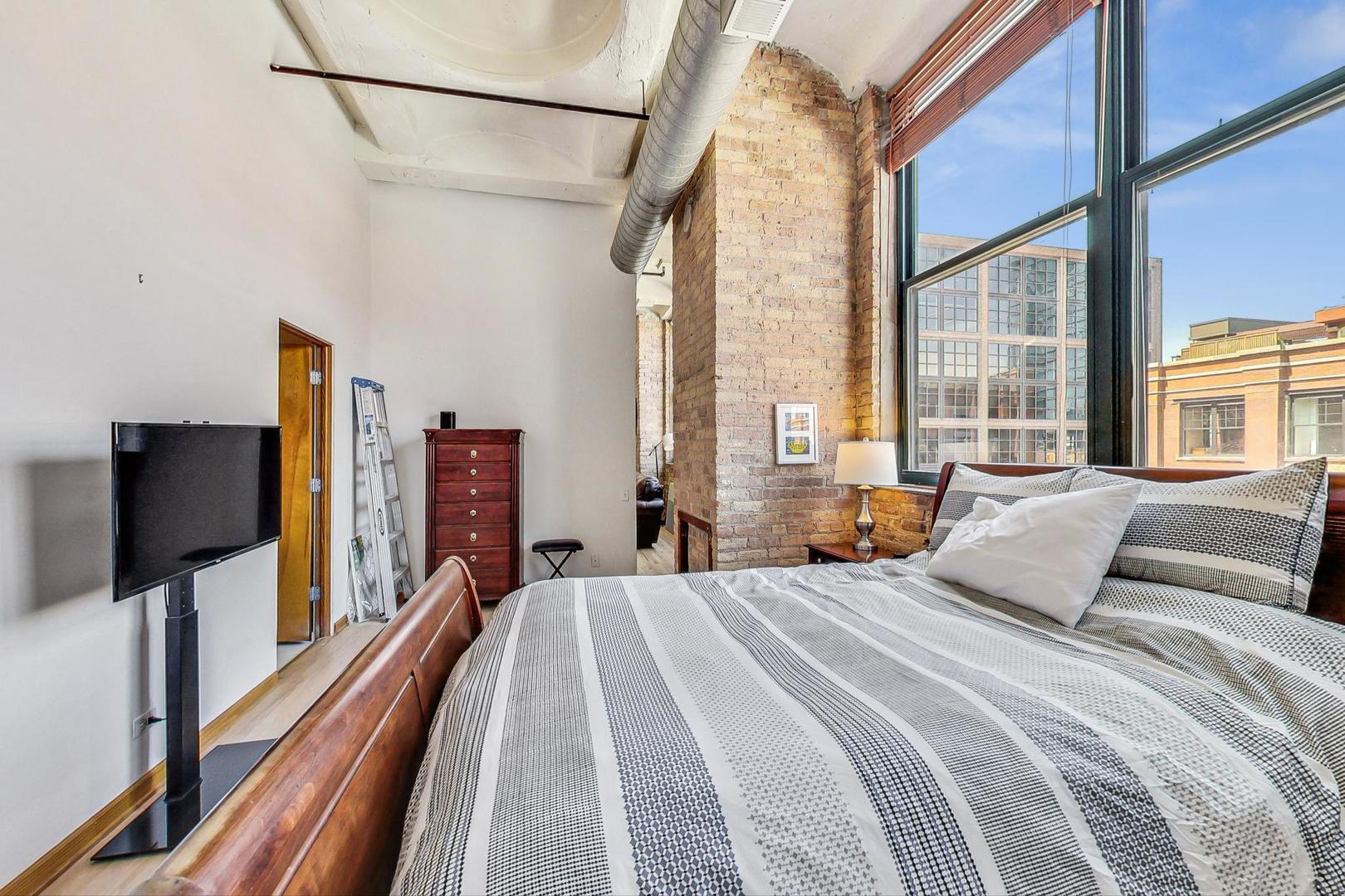 1000 West Washington Boulevard, Unit 401 Chicago, IL 60607 - Photo 12 of 22