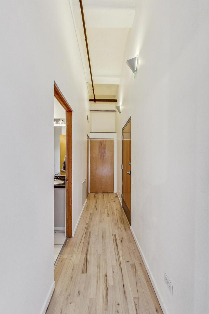 1000 West Washington Boulevard, Unit 401 Chicago, IL 60607 - Photo 17 of 22