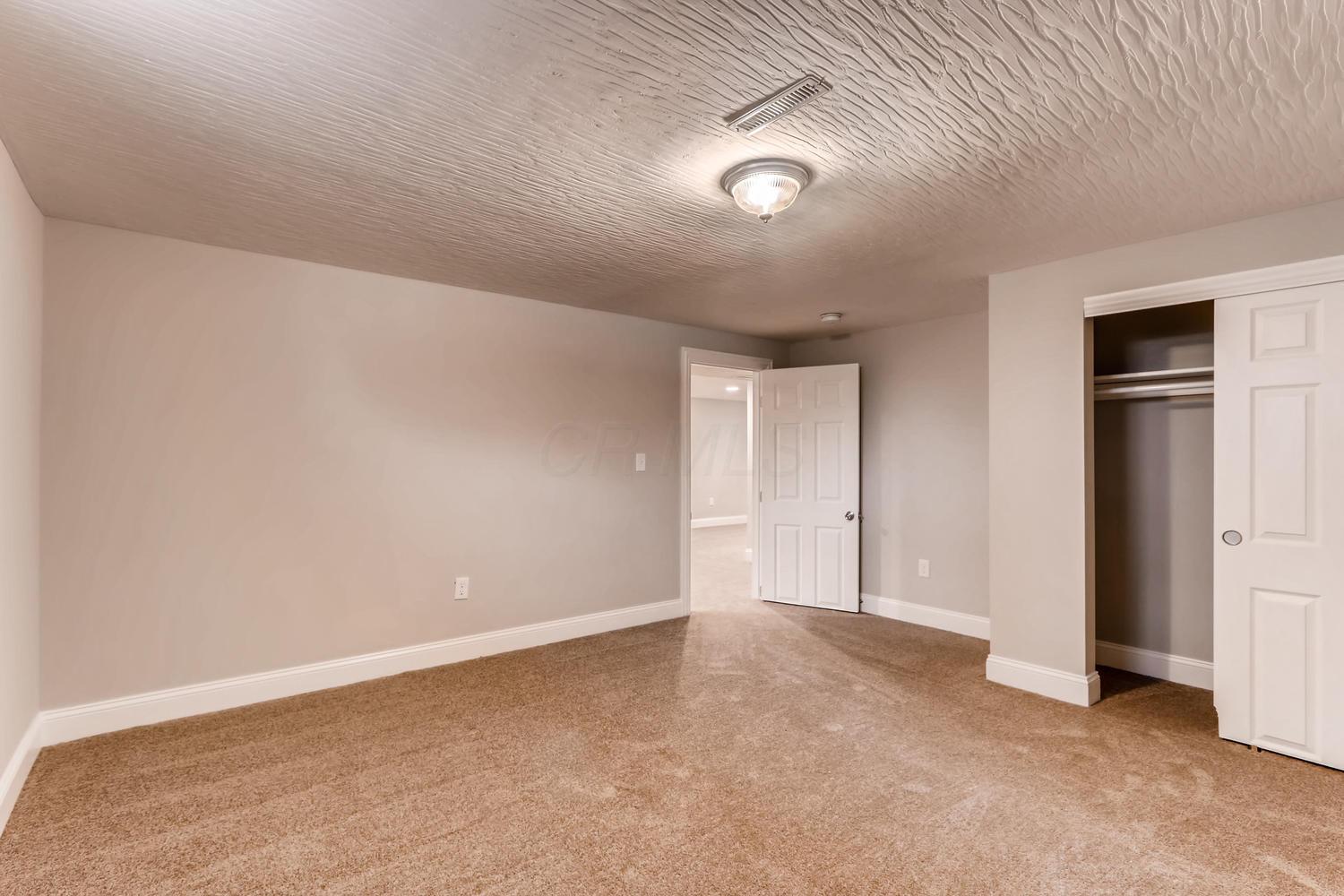 631 Glendora Road Columbus, OH 43207 - Photo 12 of 27 Gallery Image 12