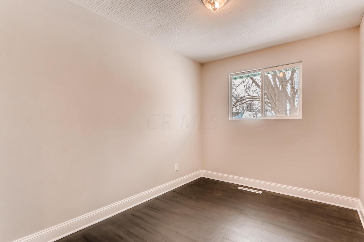 631 Glendora Road Columbus, OH 43207 - Photo 19 of 27 Gallery Image 19