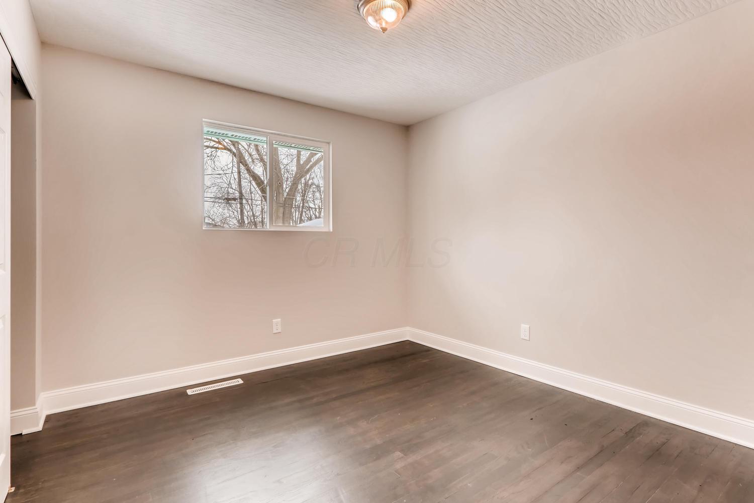 631 Glendora Road Columbus, OH 43207 - Photo 21 of 27 Gallery Image 21