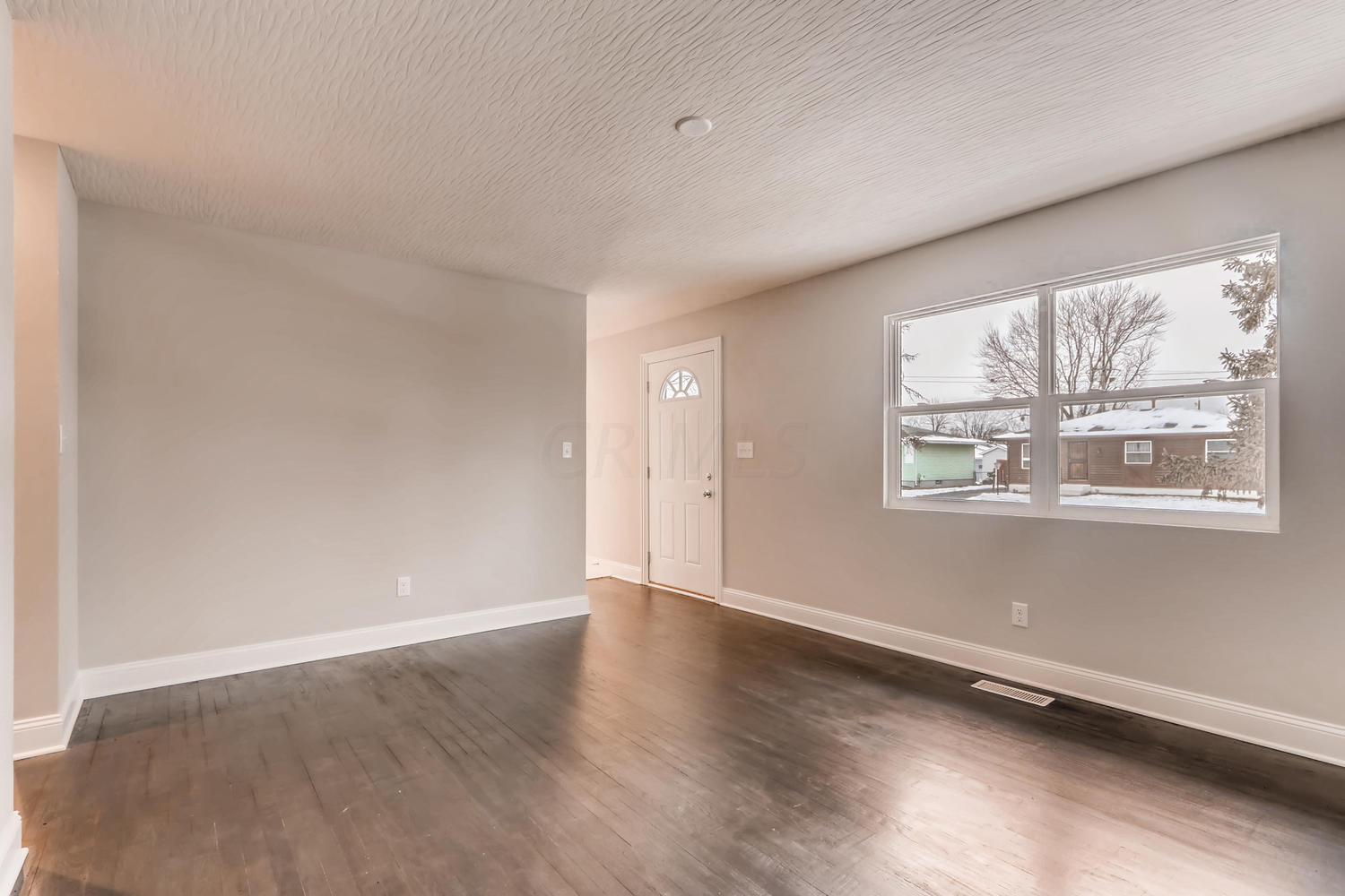 631 Glendora Road Columbus, OH 43207 - Photo 5 of 27 Gallery Image 5