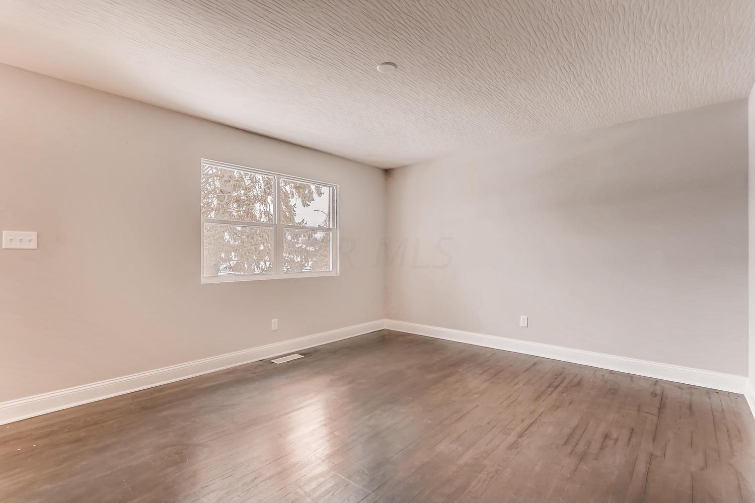 631 Glendora Road Columbus, OH 43207 - Photo 6 of 27 Gallery Image 6