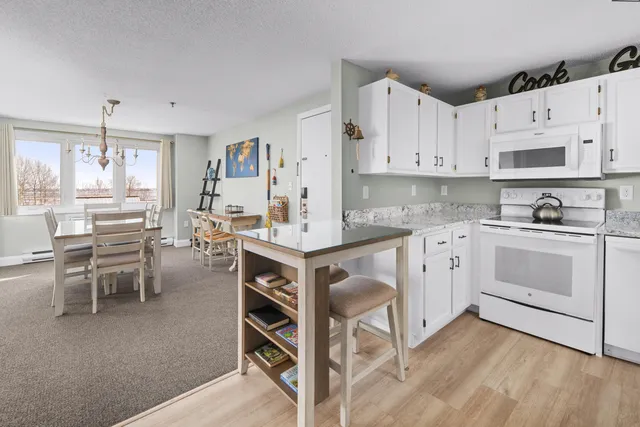 $385,000 | 1373 Post Road, Unit 8E, Wells, ME 04090