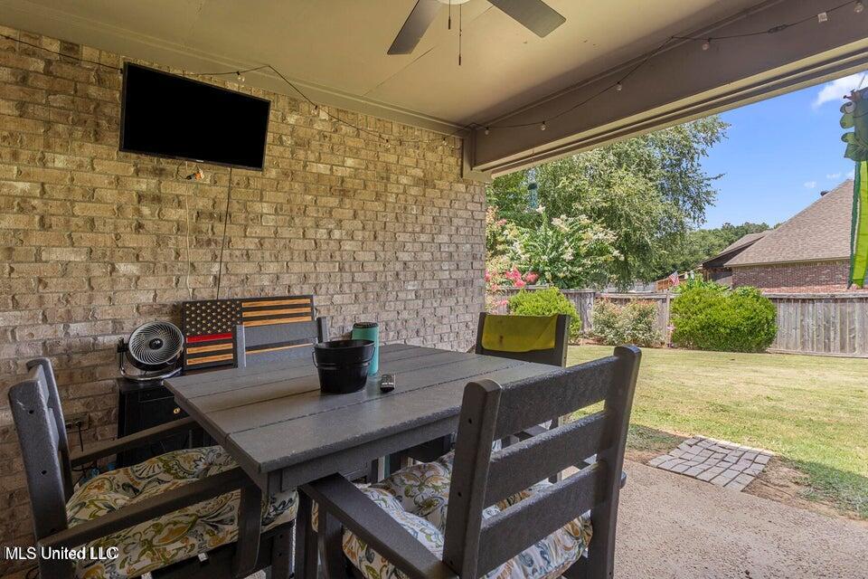 116 Hallmark Place Madison, MS 39110 - Photo 20 of 24 back patio