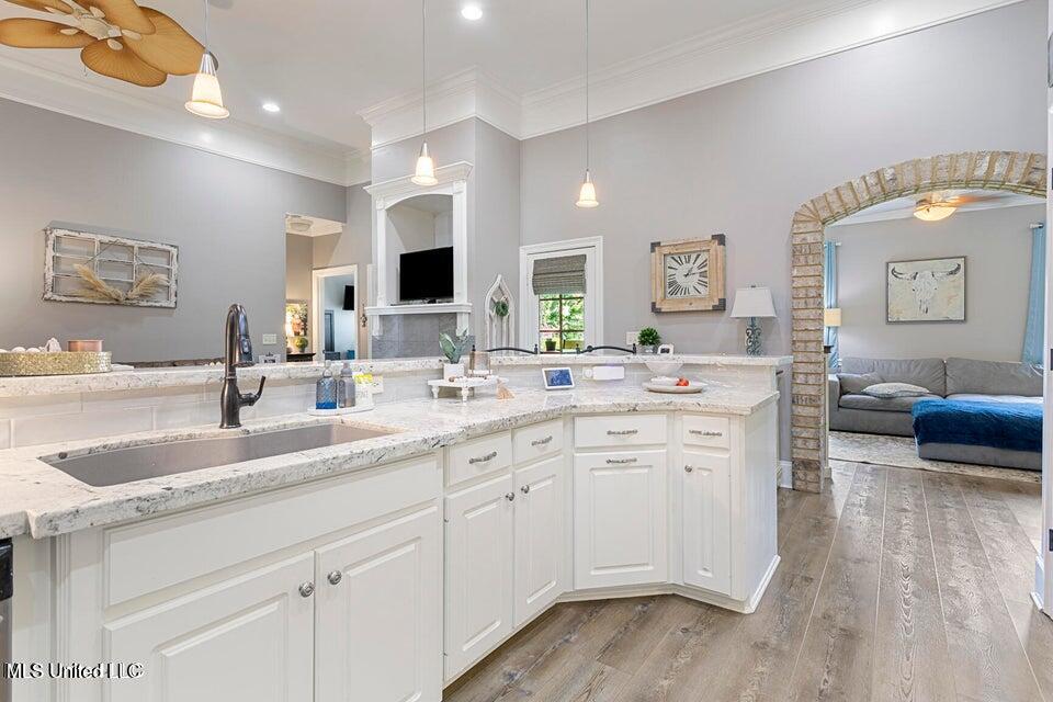 116 Hallmark Place Madison, MS 39110 - Photo 8 of 24 kitchen