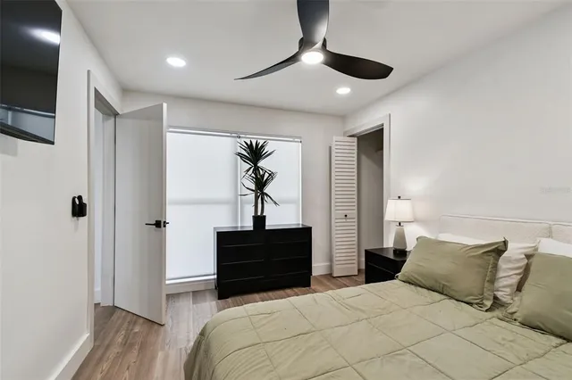 $1,799,990 | 320 Palm Island Northeast, Clearwater Beach, FL 33767