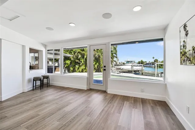 $1,799,990 | 320 Palm Island Northeast, Clearwater Beach, FL 33767