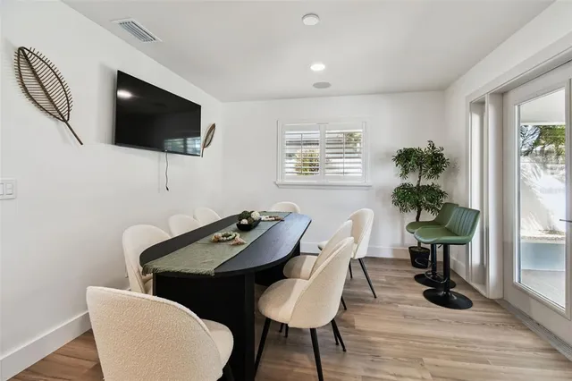 $1,799,990 | 320 Palm Island Northeast, Clearwater Beach, FL 33767