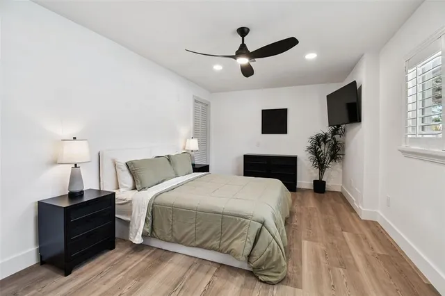 $1,799,990 | 320 Palm Island Northeast, Clearwater Beach, FL 33767