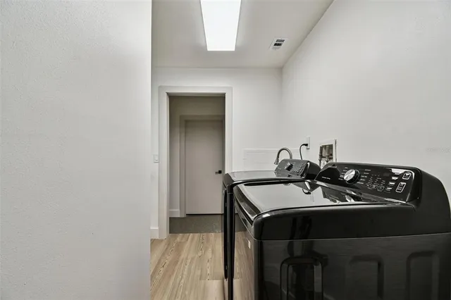 $1,799,990 | 320 Palm Island Northeast, Clearwater Beach, FL 33767