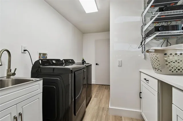 $1,799,990 | 320 Palm Island Northeast, Clearwater Beach, FL 33767