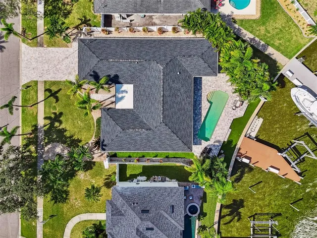 $1,799,990 | 320 Palm Island Northeast, Clearwater Beach, FL 33767