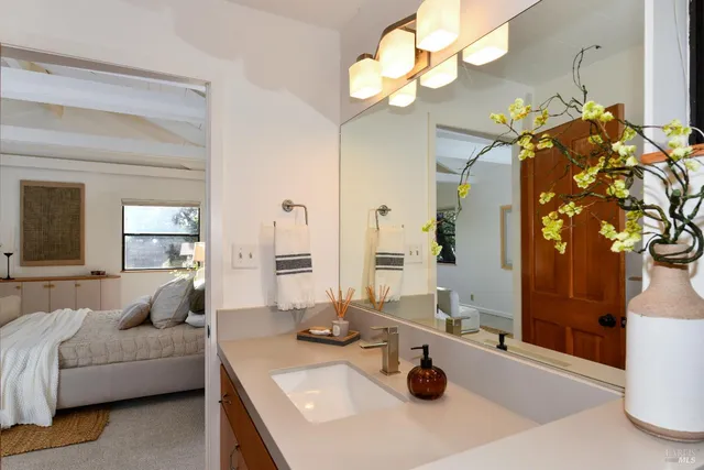 $1,379,000 | 1625 Meek Avenue, Napa, CA 94559