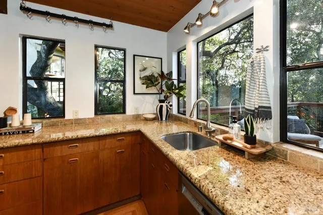 $1,379,000 | 1625 Meek Avenue, Napa, CA 94559